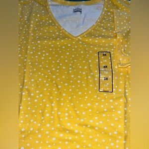 Basic Editions NWT Yellow Polka Dot Tee 
Plus Size 3X